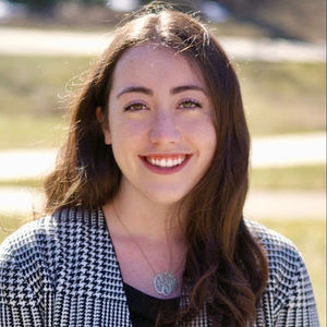 Meet your Posher, Caitlin